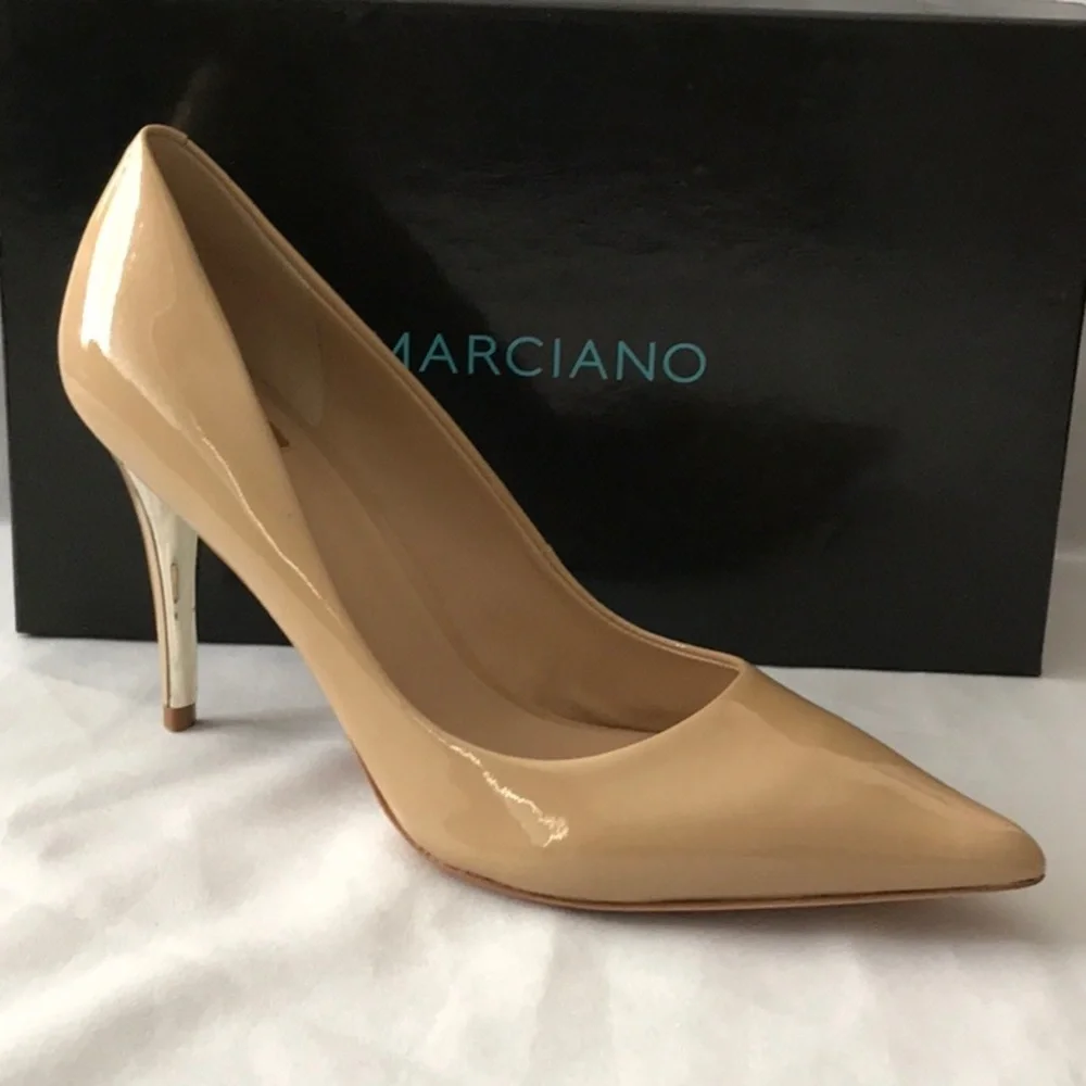 NEW GUESS BY MARCIANO ELSA PUMPS SZ 10